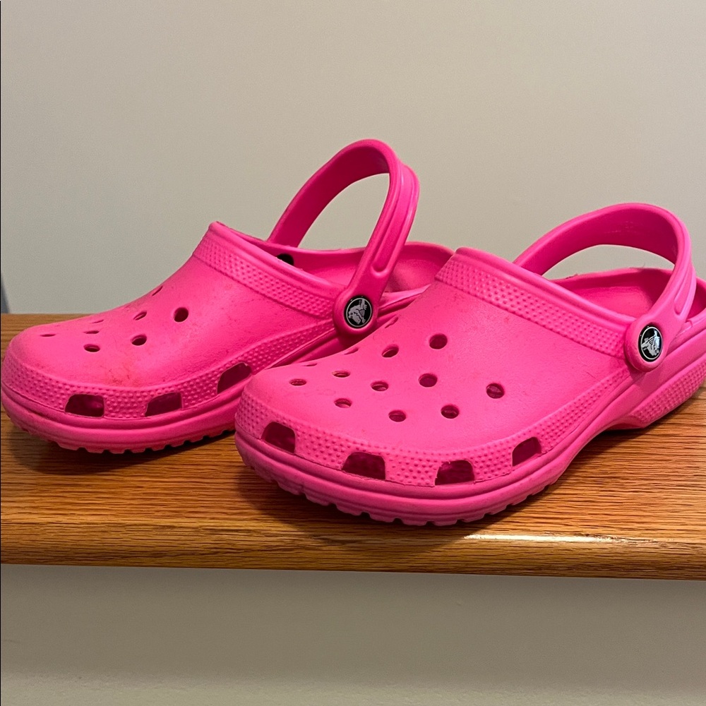 Adult Pink Croc Sandals - Classic Waterproof Comfort size 8